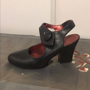 Leather shoes